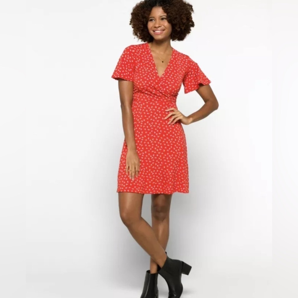 41 Hawthorn Red & White Elisse Knit Surplice Dress Size M NWT